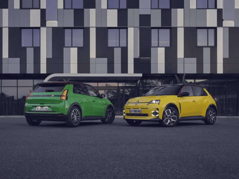 découvrez les meilleures offres d'assurance auto pour véhicules électriques en 2025, avec des garanties adaptées et des tarifs compétitifs pour rouler l'esprit tranquille.