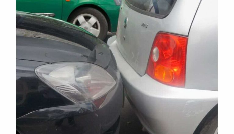 découvrez comment les escroqueries ciblant les assurances auto numériques sont en augmentation et comment vous protéger efficacement contre ces fraudes.