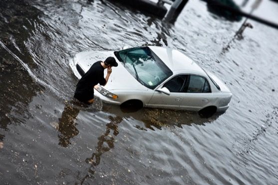 découvrez les conséquences d'une assurance auto en cas de catastrophe naturelle et comment être bien protégé face aux sinistres liés aux événements climatiques majeurs.